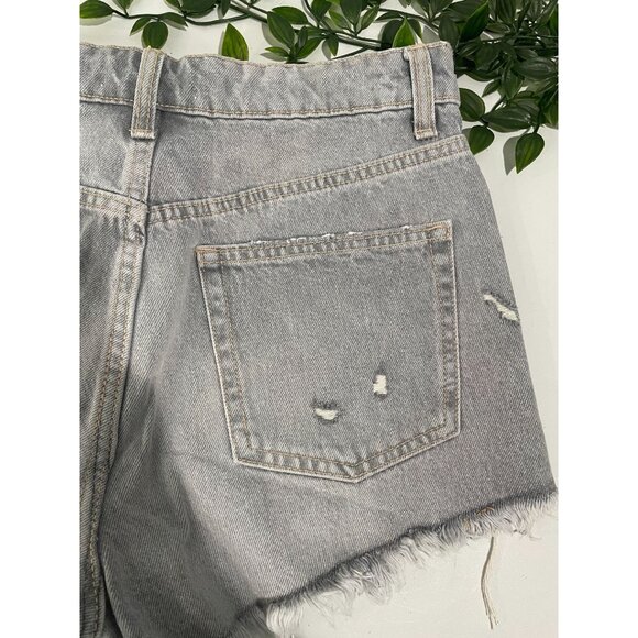 Zara Womens High-Rise Distressed Denim Shorts Size 36 EU / 4 US Light Gray - Picture 7 of 14